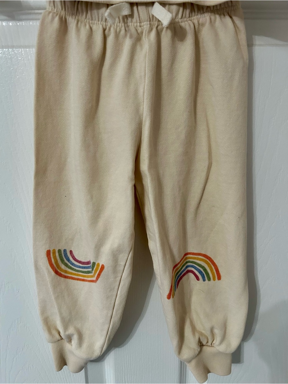 Molo Rainbow Printed Disc Sweatshirt and Simeon sweatpants - Size 2Y - Picture 5 of 9